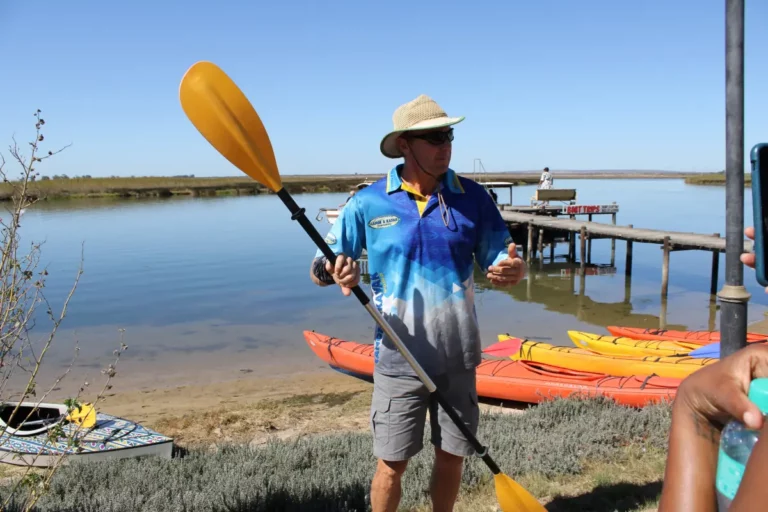 Canoe and kayak world 4 1 768x512