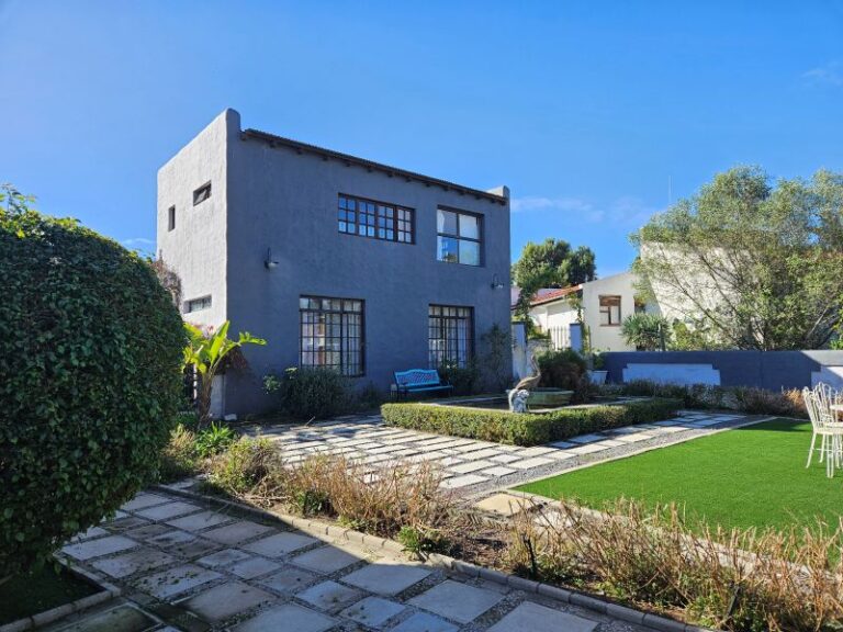 The Manor 1 768x576
